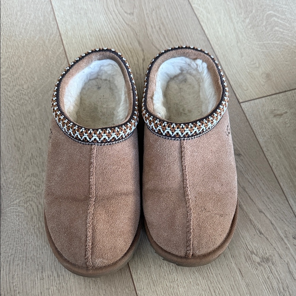 UGG Tan tasman Kids Slippers (fits women)